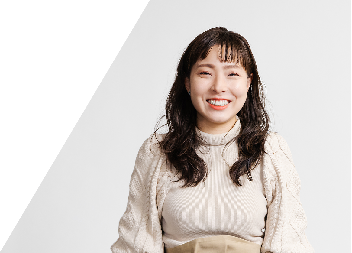 岡田 麻里奈